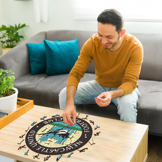 Newcastle United FC® Retro Logo - Rompecabezas de Madera